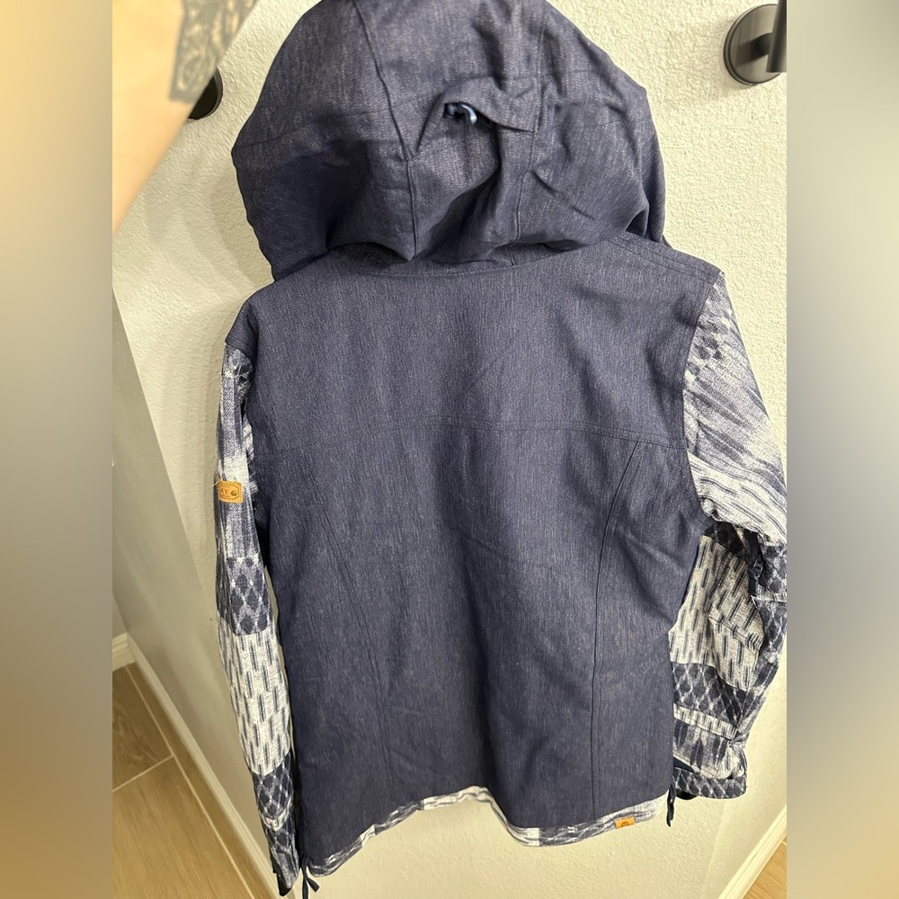 Roxy Snow Jacket - Picture 7 of 8
